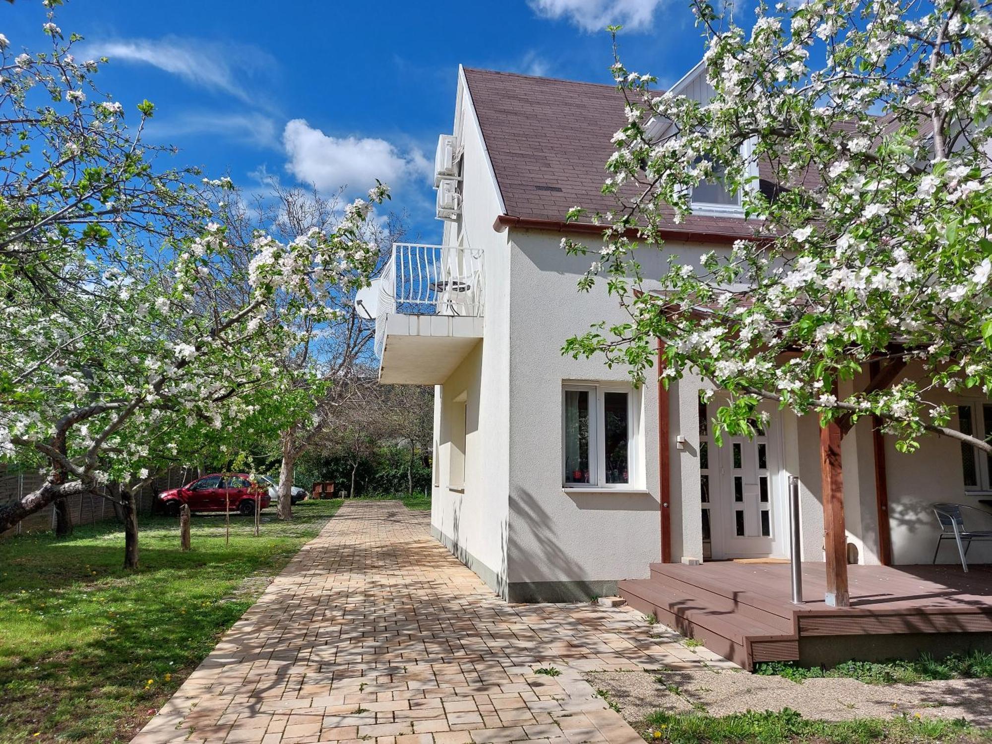 Bridgehaus Apartment Balatonfüred Екстериор снимка