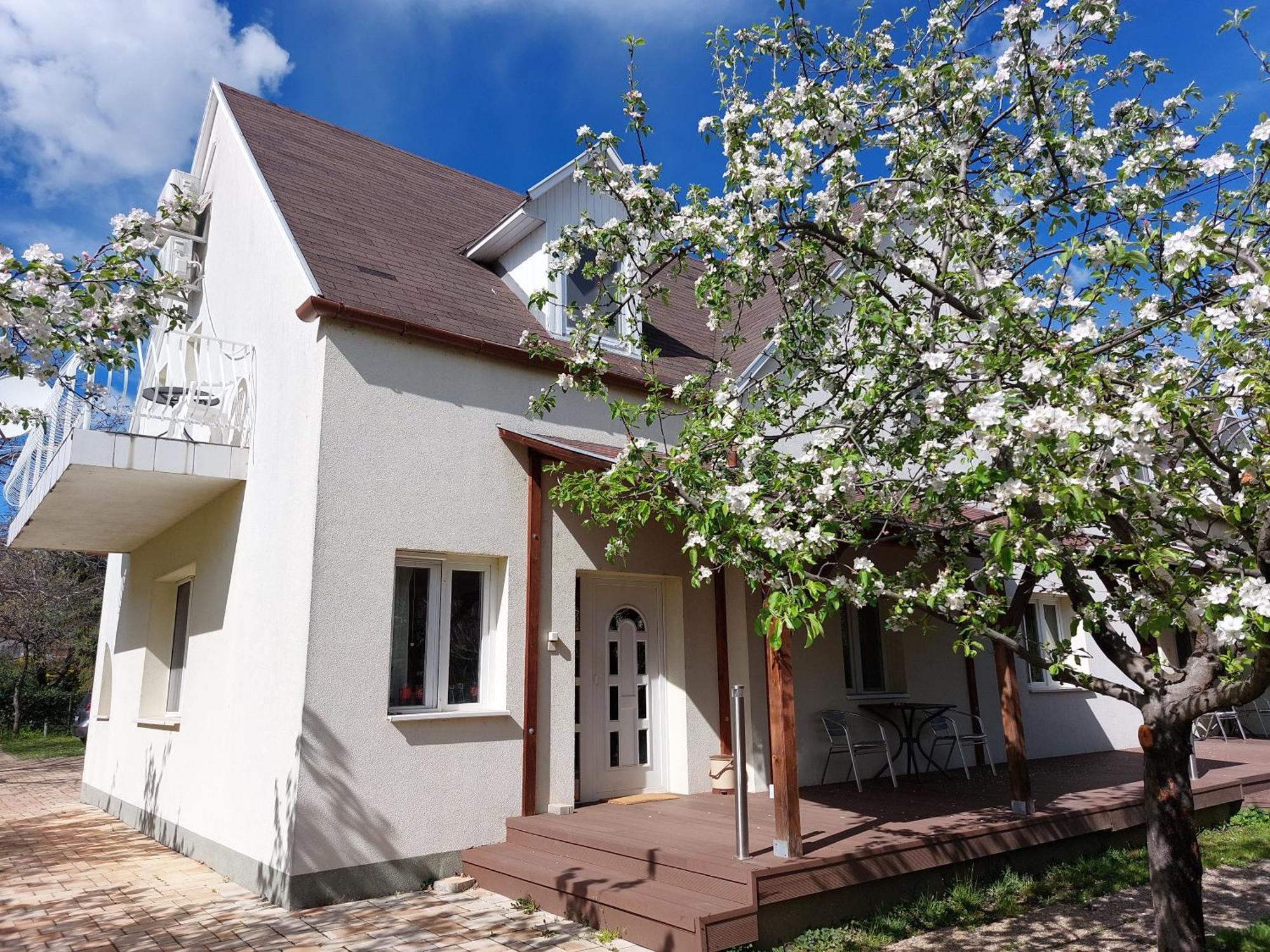 Bridgehaus Apartment Balatonfüred Екстериор снимка