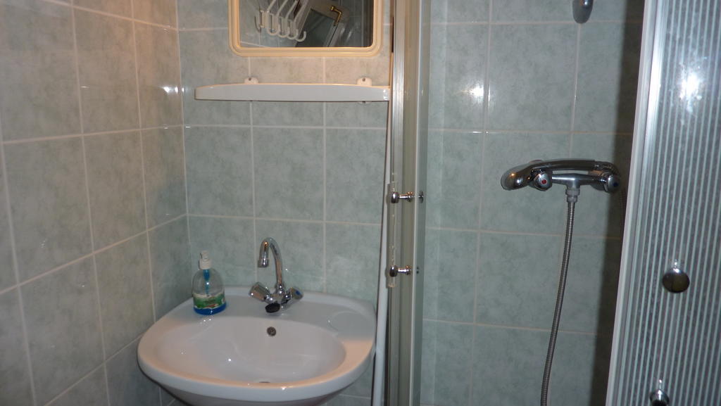 Bridgehaus Apartment Balatonfüred Стая снимка